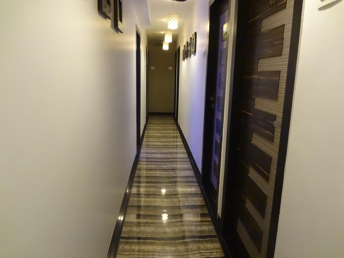 Hotel Modern Mumbai Exterior photo