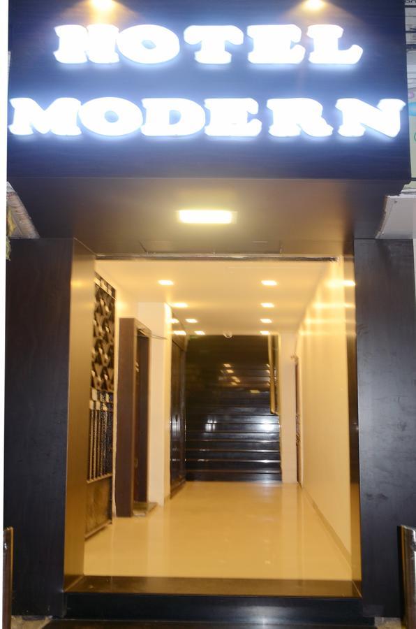 Hotel Modern Mumbai Exterior photo